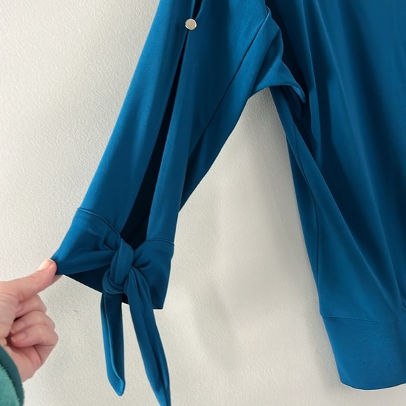 The Limited Women's Shirt Top Arm Sleeves Slits Size Small Teal - Picture 4 of 8